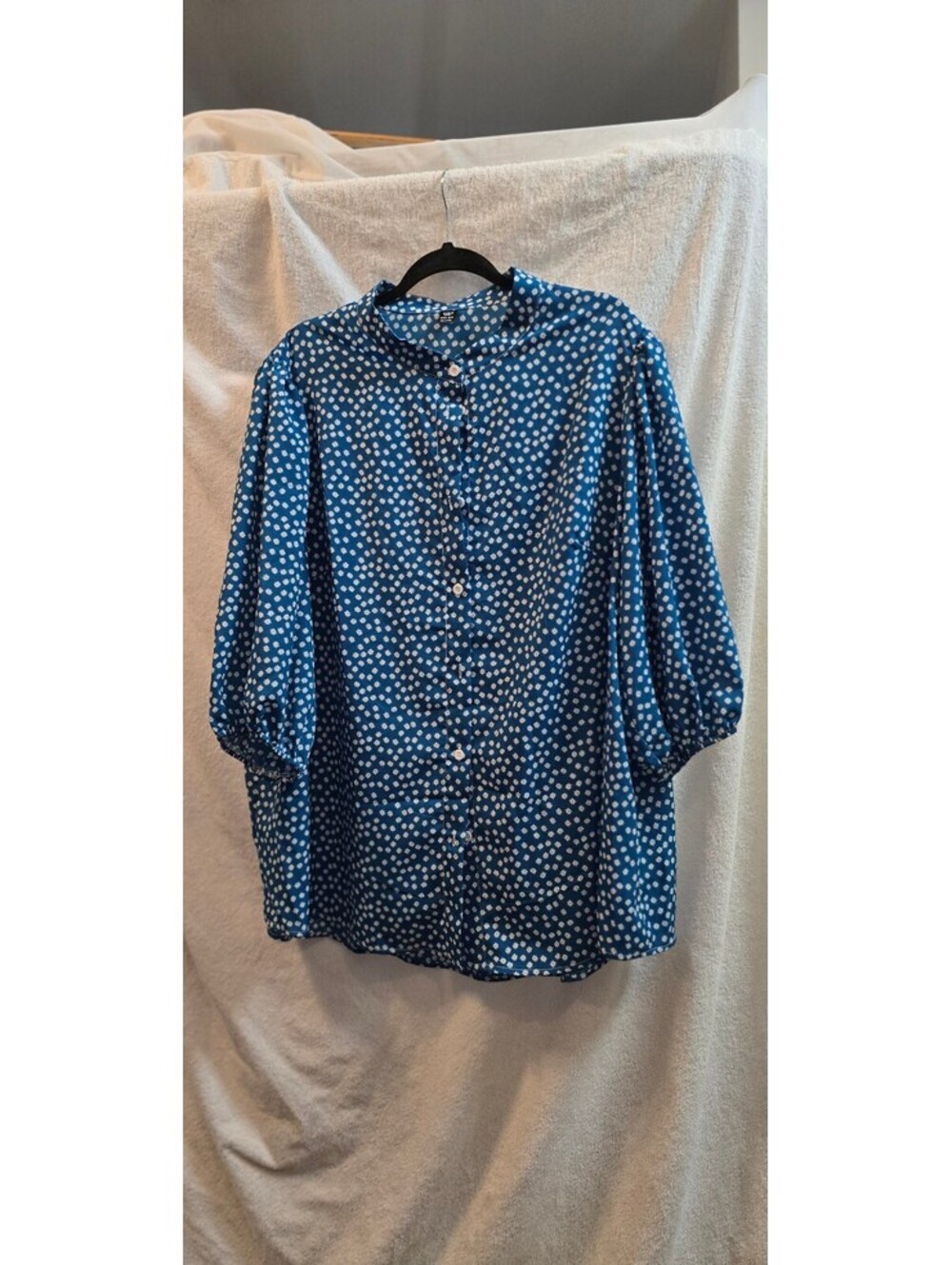 SHEIN 6X (24-26) teal floral button front blouse